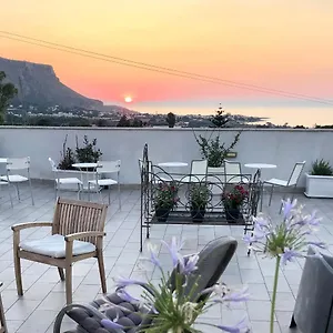 Casale Belvedere Vista Mare Couette-café